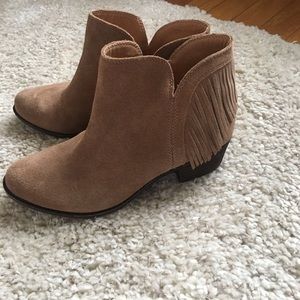 Lucky Brand fringe ankle boot 7.5